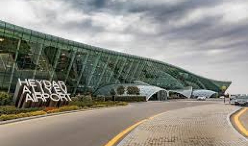Аэропорт Гейдар Алиев работает в штатном режиме, несмотря на непогоду