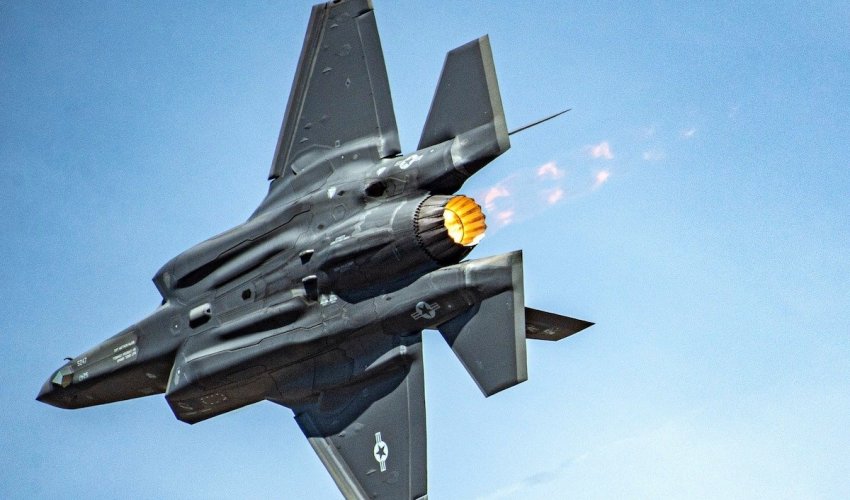 Канада ищет альтернативы американским истребителям F-35