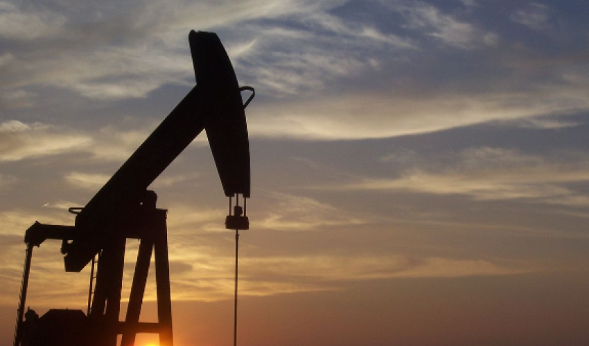 Цена на нефть Azeri Light снизилась на $1,37 — до $63,76 за баррель Цена на нефть Azeri Light снизилась на $1,37 — до $63,76 за баррель