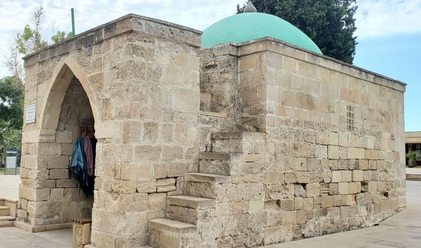 Mərdəkandakı Pir Həsən ziyarətgahının təmiri üçün 550 min manat ayrılıb - SƏRƏNCAM
Mərdəkandakı Pir Həsən ziyarətgahının təmiri üçün 550 min manat ayrılıb - SƏRƏNCAM