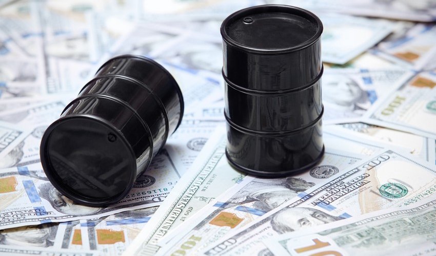 Цена нефти Brent снизилась до $61,4 за баррель Цена нефти Brent снизилась до $61,4 за баррель