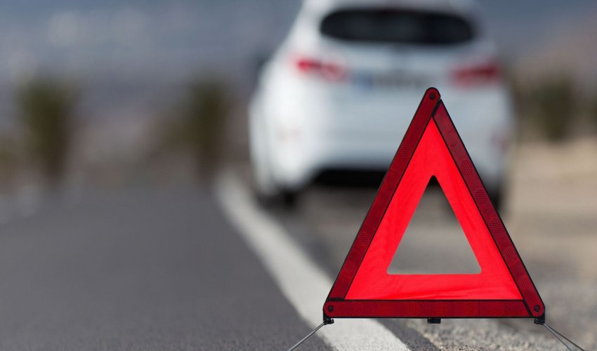 Xaçmazda minik avtomobili aşıb, yaralananlar var Xaçmazda minik avtomobili aşıb, yaralananlar var