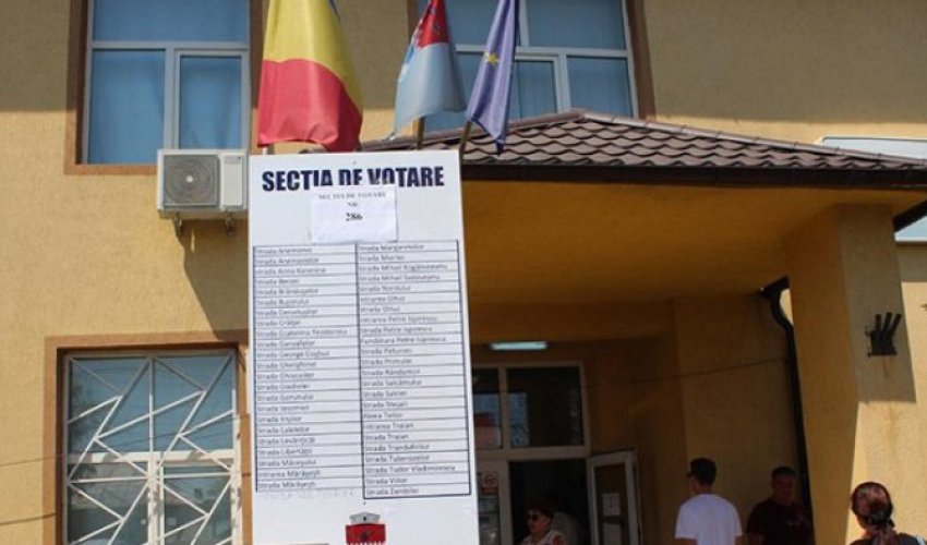 Rumıniyada prezident seçkilərinin 1-ci turu keçirilir Rumıniyada prezident seçkilərinin 1-ci turu keçirilir