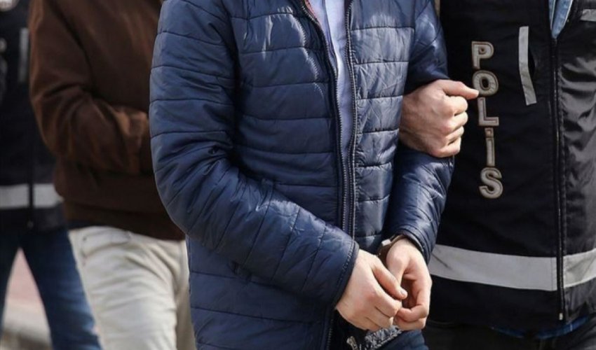 Türkiyədə FETÖ-yə qarşı keçirilən əməliyyatda 200-dən çox şəxs saxlanılıb Türkiyədə FETÖ-yə qarşı keçirilən əməliyyatda 200-dən çox şəxs saxlanılıb