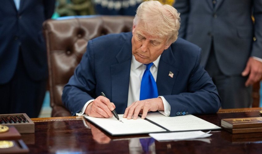 Трамп официально объявил 8 мая в США Днем Победы Трамп официально объявил 8 мая в США Днем Победы