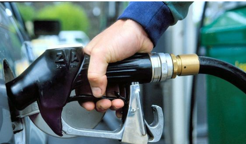 Azerbaijan sets state fee for operation of fuel and gas supply facilities at AZN 2,500 Azerbaijan sets state fee for operation of fuel and gas supply facilities at AZN 2,500
