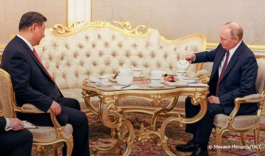 Putin and Xi discuss Ukraine crisis over tea in Moscow Putin and Xi discuss Ukraine crisis over tea in Moscow