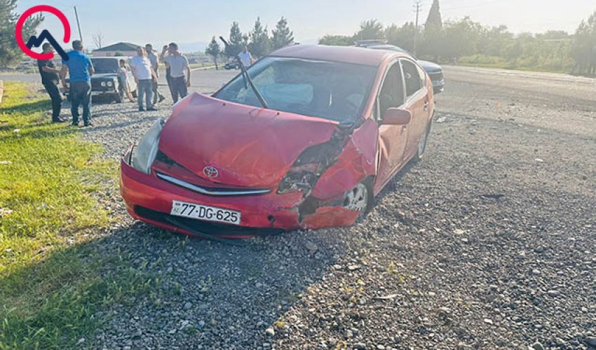 Tərtərdə avtomobillər toqquşub, 4 nəfər xəsarət alıb