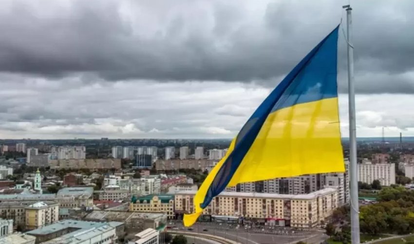 DPA: Мерц, Макрон и Стармер отправились в Украину DPA: Мерц, Макрон и Стармер отправились в Украину