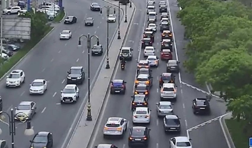 17 küçədə tıxac var - Siyahı 17 küçədə tıxac var - Siyahı