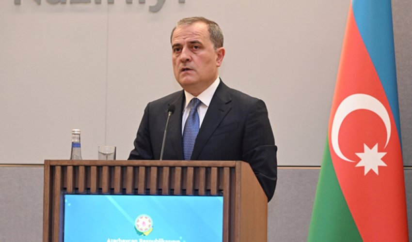 Bayramov Bəhreyn Krallığına rəsmi səfərə gedib