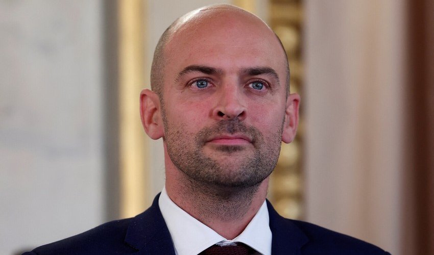 Глава МИД: Франция и США работают над санкциями в отношении России Глава МИД: Франция и США работают над санкциями в отношении России