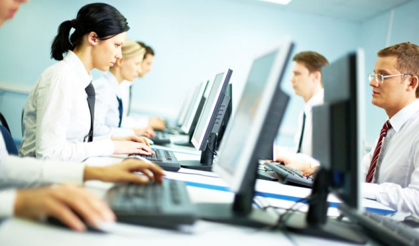 Yeni açılan iş yerlərinin 80%-ə yaxını Bakıdadır Yeni açılan iş yerlərinin 80%-ə yaxını Bakıdadır