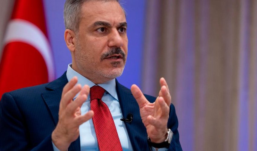 Türkiyə XİN rəhbəri Qəzzada atəşkəsə çağırıb Türkiyə XİN rəhbəri Qəzzada atəşkəsə çağırıb