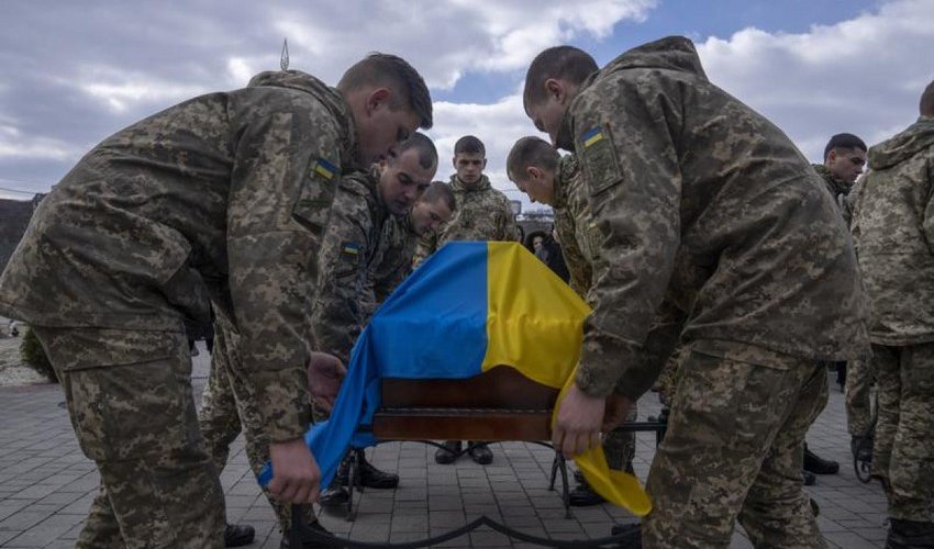 Rusiya və Ukrayna hərbçilərin meyitlərini mübadilə ediblər Rusiya və Ukrayna hərbçilərin meyitlərini mübadilə ediblər
