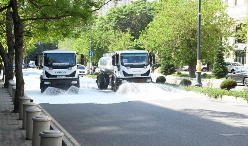 Paytaxtda növbəti təmizlik işləri aparılıb Paytaxtda növbəti təmizlik işləri aparılıb
