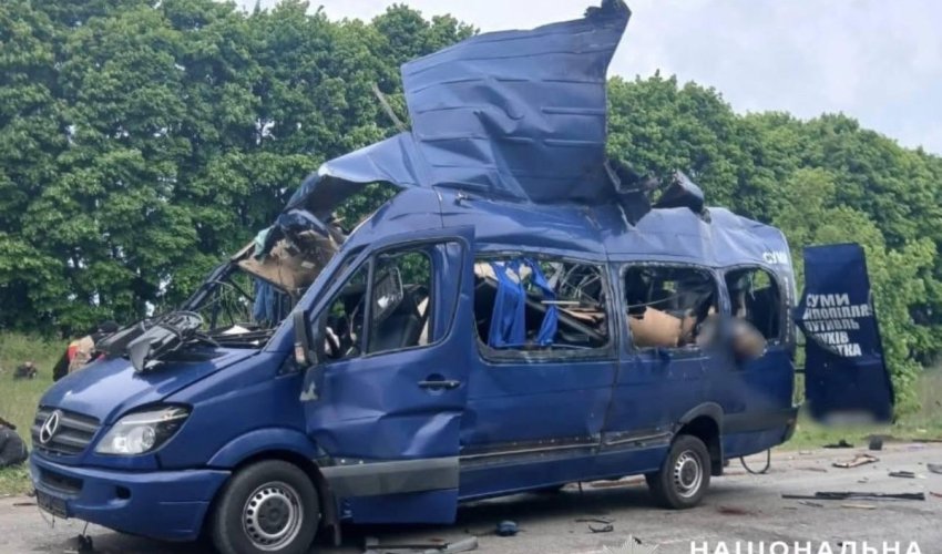 Россия атаковала автобус беспилотником: множество жертв Россия атаковала автобус беспилотником: множество жертв