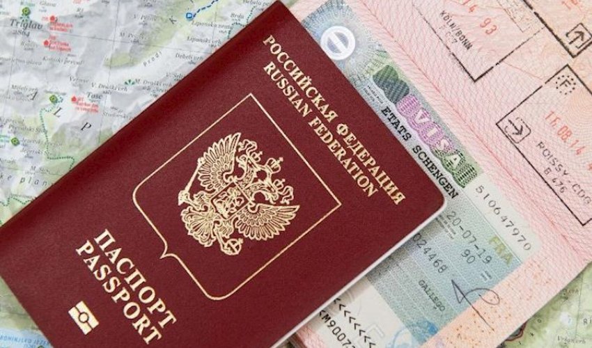 Путин раздаст российские паспорта абхазам и осетинам Путин раздаст российские паспорта абхазам и осетинам