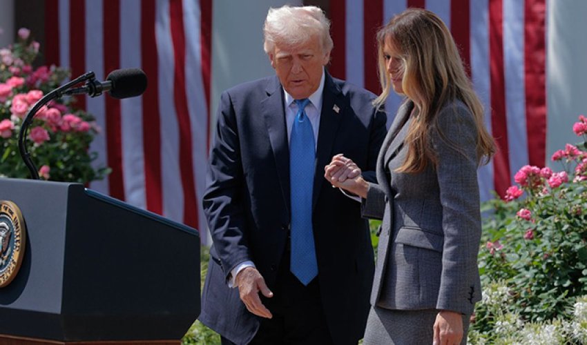 Putin Melaniyanı tərifləyib Putin Melaniyanı tərifləyib