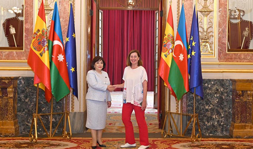 Sahibə Qafarova İspaniya Deputatlar Konqresinin sədri ilə görüşdü Sahibə Qafarova İspaniya Deputatlar Konqresinin sədri ilə görüşdü