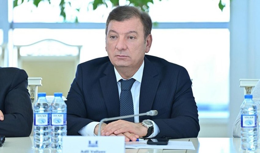 Hüquqi maarifləndirmə ilə bağlı problemlərimiz var - Adil Vəliyev Hüquqi maarifləndirmə ilə bağlı problemlərimiz var - Adil Vəliyev