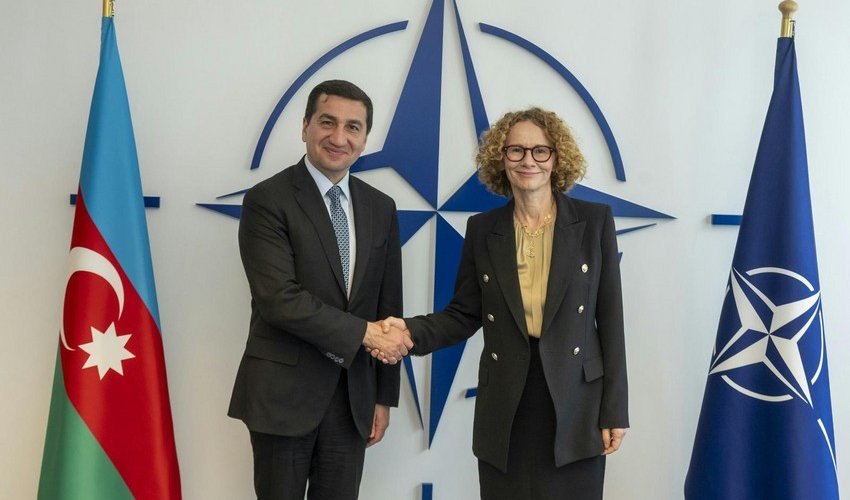 Hikmət Hacıyev NATO baş katibinin müavini ilə görüşüb