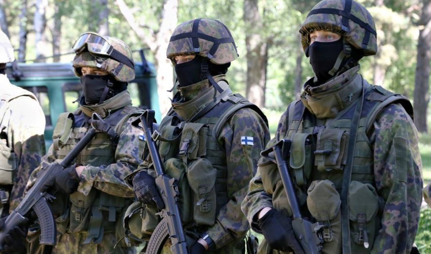 Finlandiya Rusiyanın hərbi fəallığı fonunda müdafiəsini gücləndirir Finlandiya Rusiyanın hərbi fəallığı fonunda müdafiəsini gücləndirir
