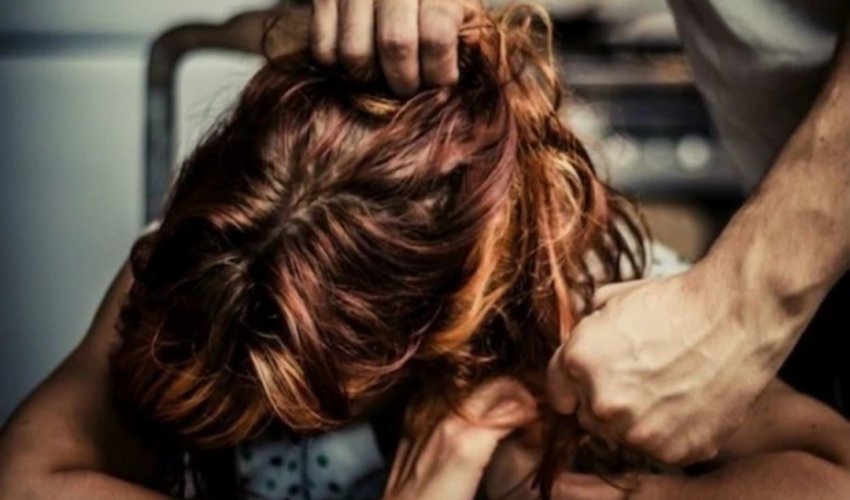 В Хачмазском районе пьяный свекор избил невестку В Хачмазском районе пьяный свекор избил невестку