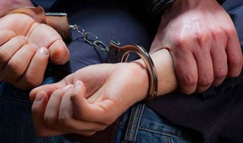 Bank kartından pul oğurlayan qadın tutulub Bank kartından pul oğurlayan qadın tutulub