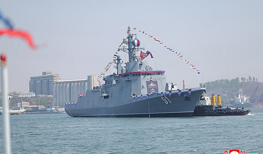 В Северной Корее полетели головы из-за аварии военного корабля В Северной Корее полетели головы из-за аварии военного корабля