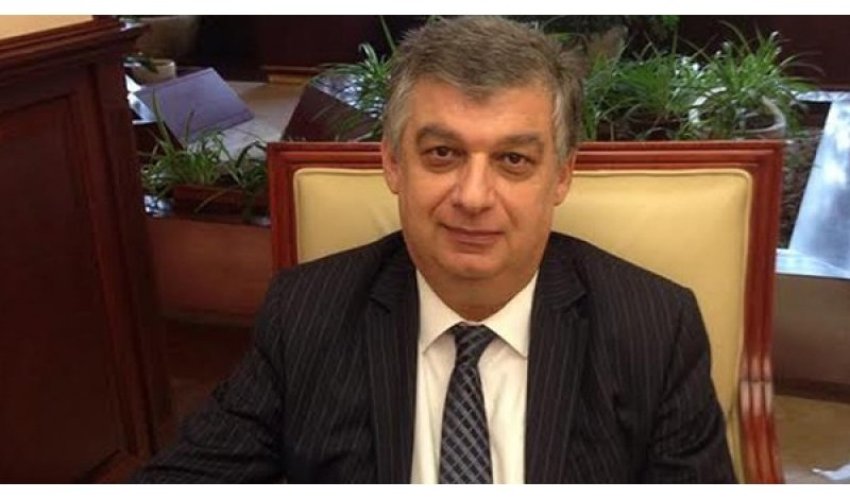 Deputat FHN-ə ayrılan vəsaitin atırılmasını təklif edir Deputat FHN-ə ayrılan vəsaitin atırılmasını təklif edir