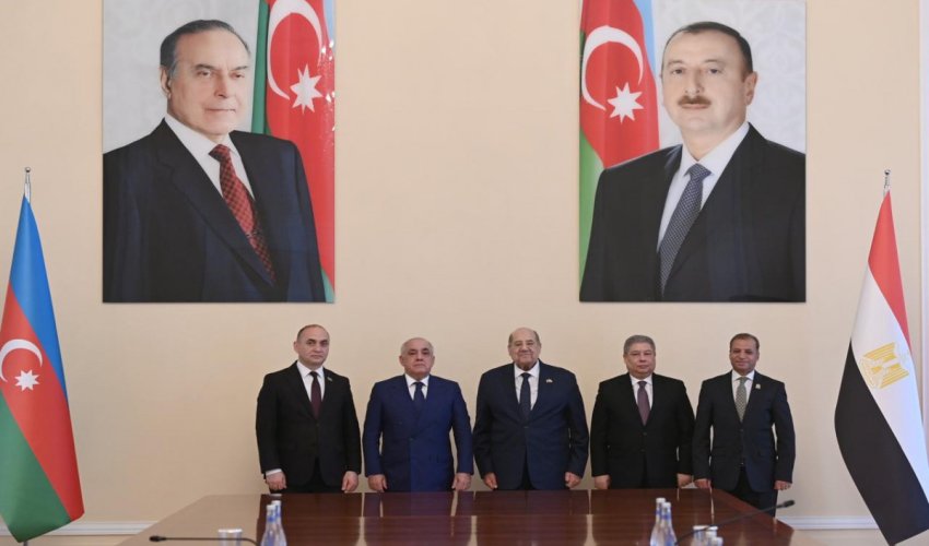 Əli Əsədov Misir Senatının sədri ilə görüşüb Əli Əsədov Misir Senatının sədri ilə görüşüb