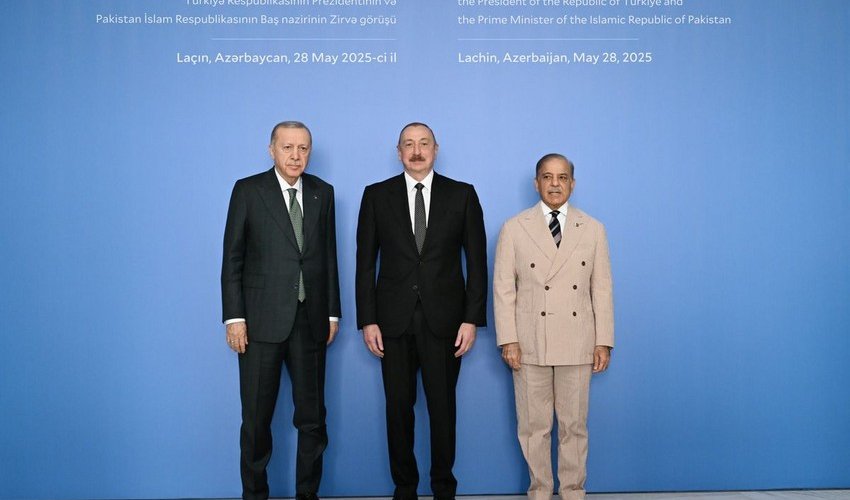 Laçında Azərbaycan, Türkiyə və Pakistan liderlərinin Zirvə görüşü keçirilib - Yenilənib Laçında Azərbaycan, Türkiyə və Pakistan liderlərinin Zirvə görüşü keçirilib - Yenilənib