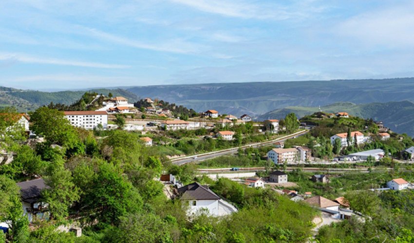 Bəylik kəndinə 41 ailə yola salınıb Bəylik kəndinə 41 ailə yola salınıb