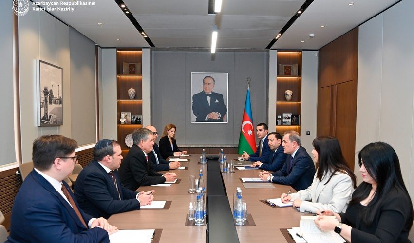 Ceyhun Bayramov ABŞ Senatının Xarici Əlaqələr Komitəsinin üzvü ilə görüşüb Ceyhun Bayramov ABŞ Senatının Xarici Əlaqələr Komitəsinin üzvü ilə görüşüb