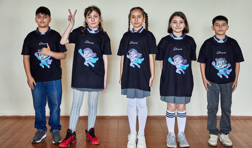 Azercell “Məktəblilər üçün Kibermaarifləndirmə Proqramı”na start verdi Azercell “Məktəblilər üçün Kibermaarifləndirmə Proqramı”na start verdi