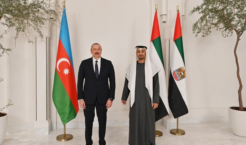 İlham Əliyev BƏƏ liderinə zəng edib İlham Əliyev BƏƏ liderinə zəng edib