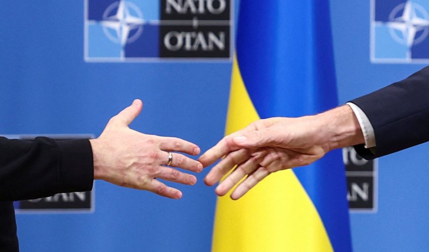 Украину пригласили на саммит НАТО Украину пригласили на саммит НАТО