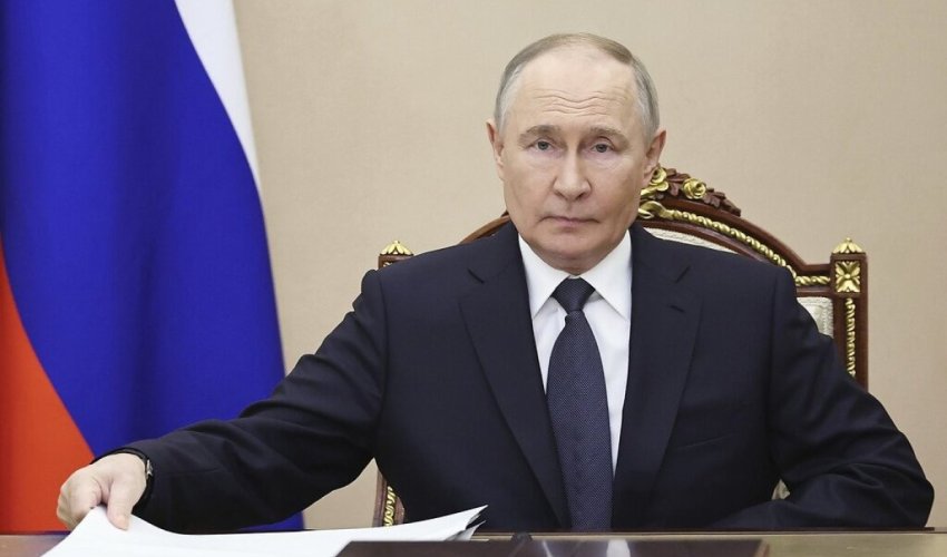 Путин и Папа Римский Лев XIV обсудили Украину Путин и Папа Римский Лев XIV обсудили Украину
