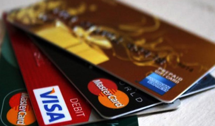 Ötən gün bank hesablarından oğurlanan vəsait açıqlanıb Ötən gün bank hesablarından oğurlanan vəsait açıqlanıb