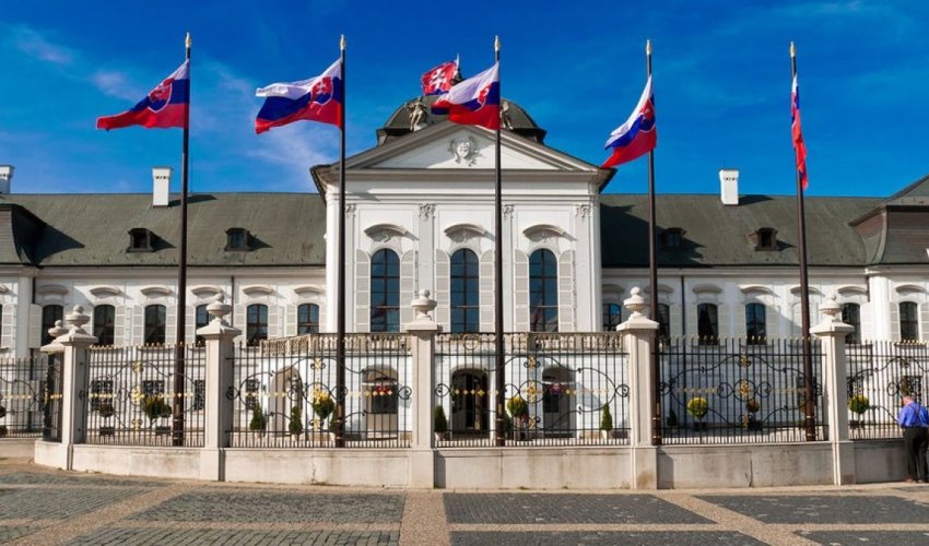 Правительству Словакии запретят голосовать за санкции против России Правительству Словакии запретят голосовать за санкции против России