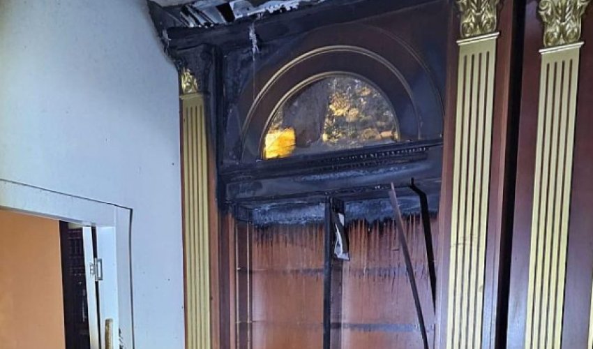 В Иерусалиме подожгли синагогу В Иерусалиме подожгли синагогу