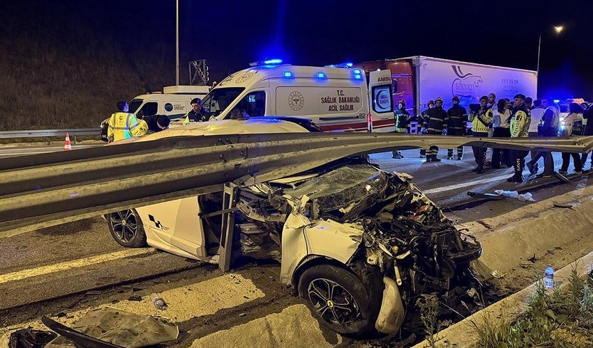 В Турции за три праздничных дня в ДТП погибли 26 человек В Турции за три праздничных дня в ДТП погибли 26 человек