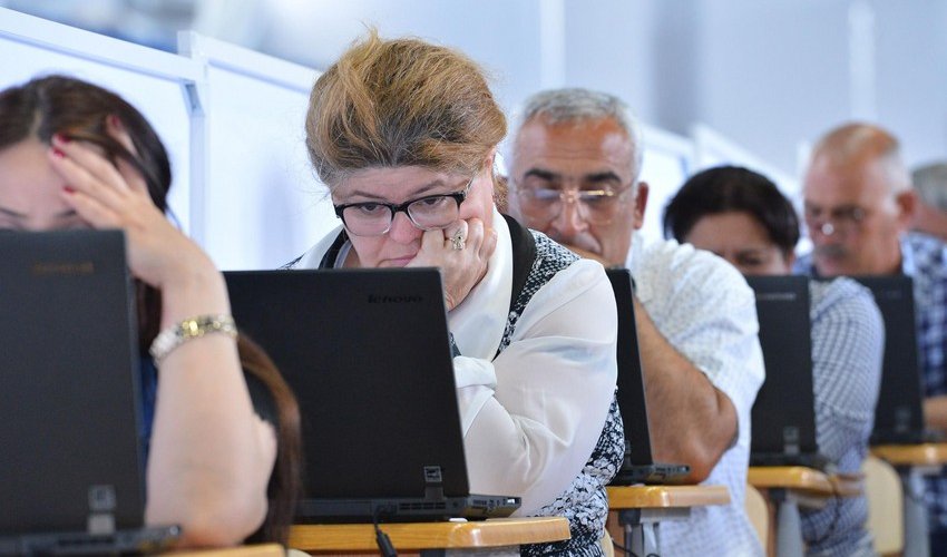 В Азербайджане стартует процесс сертификации учителей В Азербайджане стартует процесс сертификации учителей