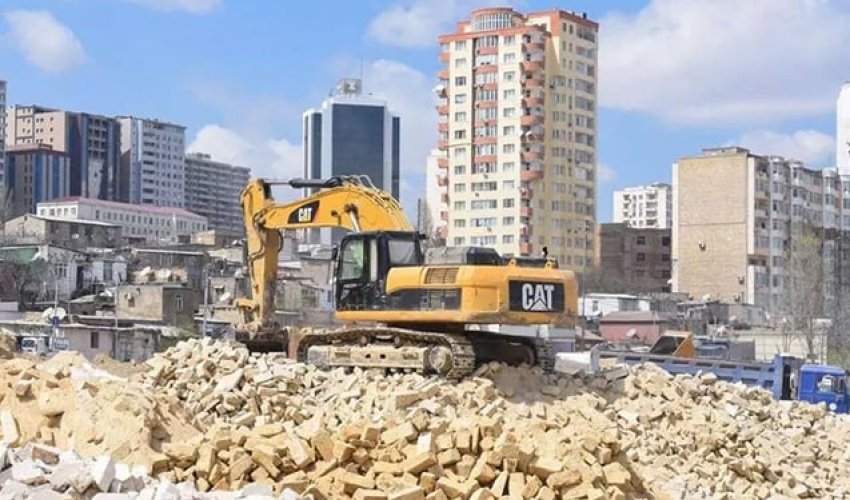Binəqədidə bu evlər söküləcək Binəqədidə bu evlər söküləcək