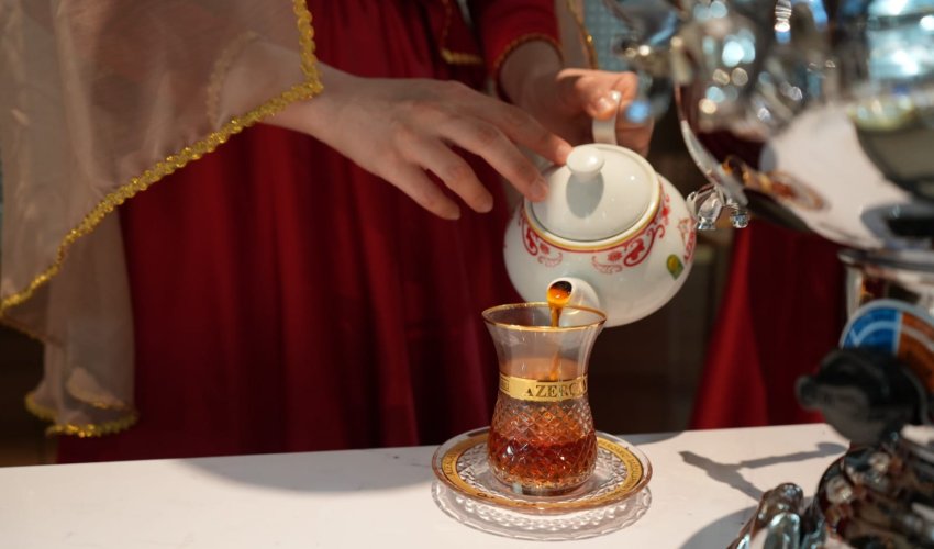 "Azərçay" ölkəmizin çay mədəniyyətini dünyaya tanıtmağa davam edir "Azərçay" ölkəmizin çay mədəniyyətini dünyaya tanıtmağa davam edir