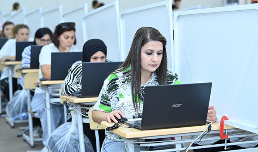 Bu gün sertifikatlaşdırılma imtahanında 4228 müəllim iştirak edib Bu gün sertifikatlaşdırılma imtahanında 4228 müəllim iştirak edib