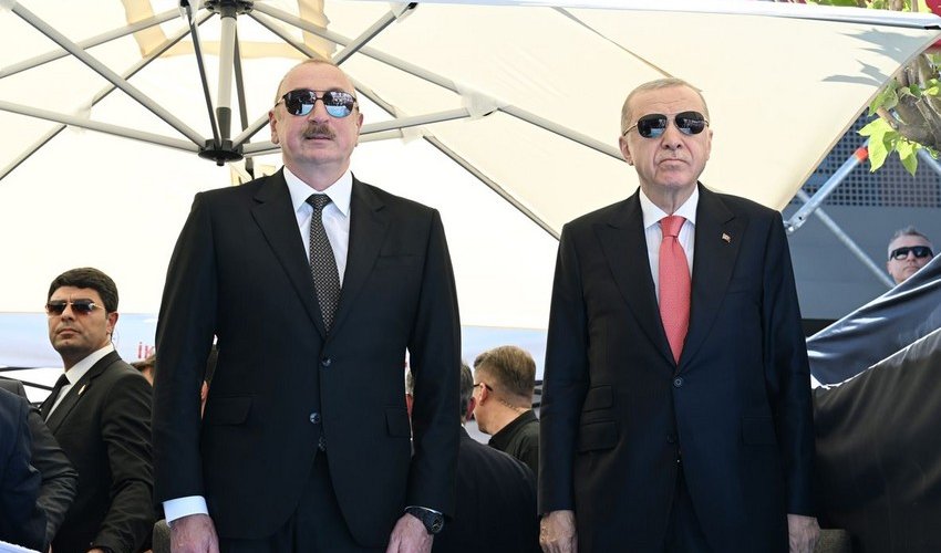 Prezidentin sosial şəbəkə hesablarında Türkiyəyə səfərindən görüntülər paylaşılıb Prezidentin sosial şəbəkə hesablarında Türkiyəyə səfərindən görüntülər paylaşılıb