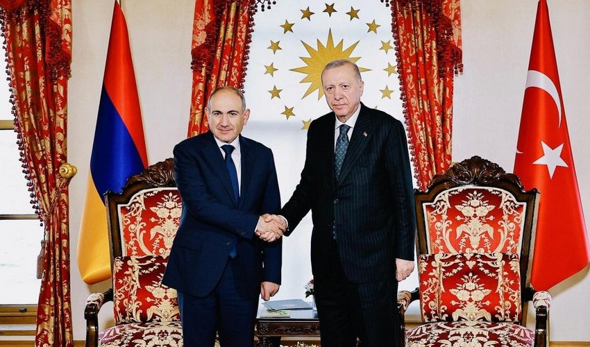Ərdoğan Paşinyanla görüşüb - Yenilənib Ərdoğan Paşinyanla görüşüb - Yenilənib