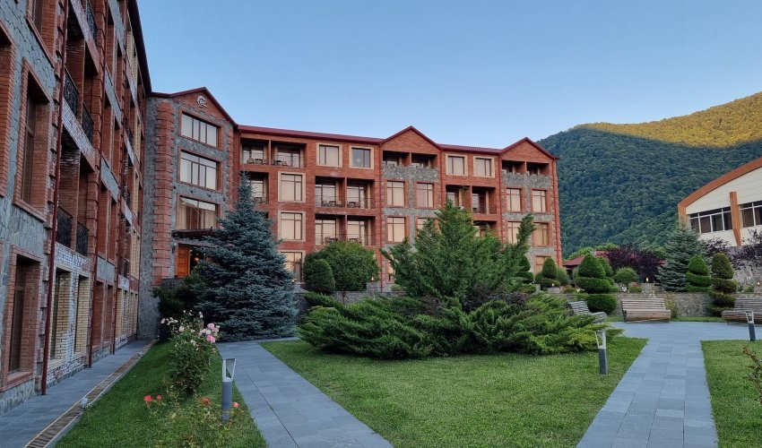 Chinese and Korean tourists choose this hotel most often in Azerbaijan Chinese and Korean tourists choose this hotel most often in Azerbaijan
